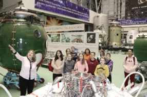Юные участники нашей экскурсии в Центре космических технологий